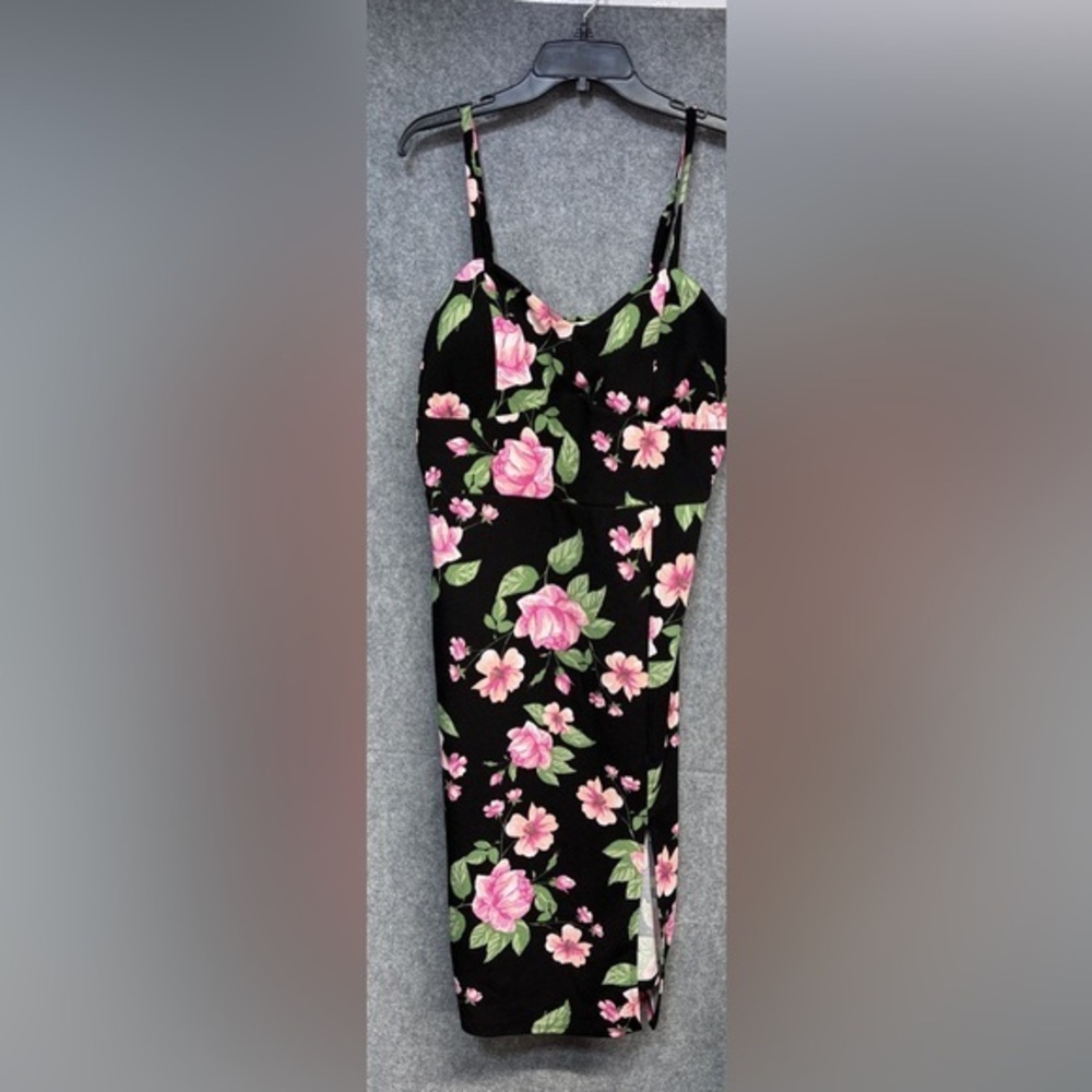 Full Circle Trends with love floral adjustable strap dress size 2X